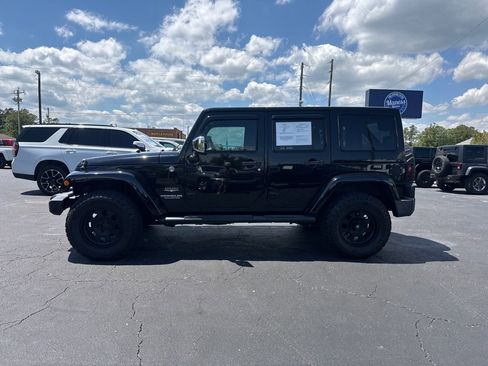 Used 2013 Jeep Wrangler Unlimited Sahara w/ Mopar Chrome Edition Group AWD/4WD image 2