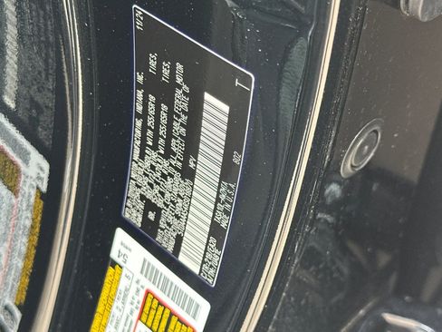 Certified 2024 Toyota Grand Highlander XLE image 38