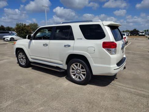 Used 2011 Toyota 4Runner Limited AWD/4WD image 3