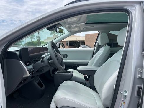 Used 2025 Hyundai Ioniq 5 Limited AWD/4WD image 19