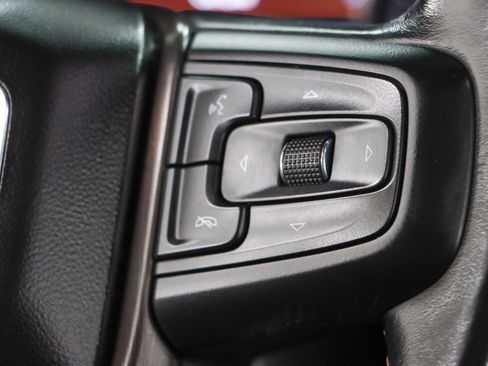 Used 2021 GMC Yukon AT4 w/ Technology Package AWD/4WD image 15