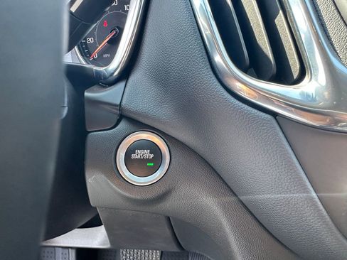 Used 2023 Chevrolet Equinox LT image 21