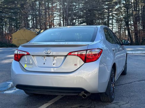 Used 2015 Toyota Corolla S image 5
