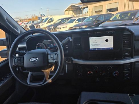 Used 2023 Ford F350 XLT w/ FX4 Off-Road Package image 10