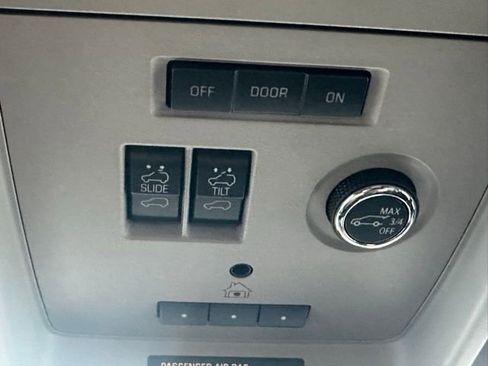 Used 2020 Chevrolet Tahoe Premier image 40