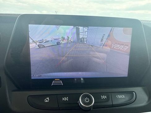 Used 2020 Chevrolet Blazer LT FWD image 23