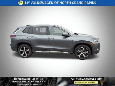New 2026 Volkswagen Tiguan SE AWD/4WD image 2