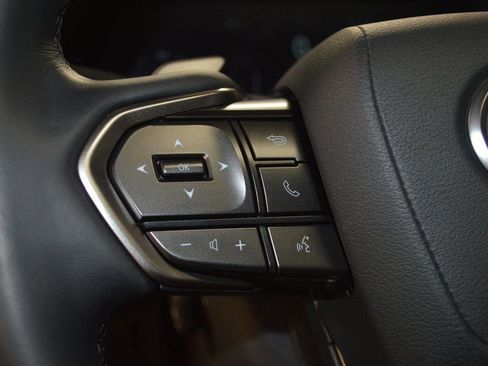 Used 2024 Lexus GX 550 w/ Accessory Package (Z1) image 21