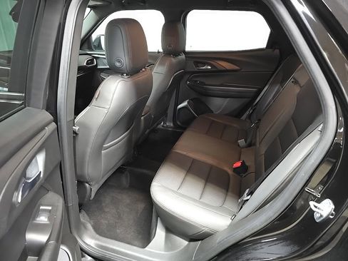 Used 2021 Chevrolet TrailBlazer RS w/ Convenience Package AWD/4WD image 29