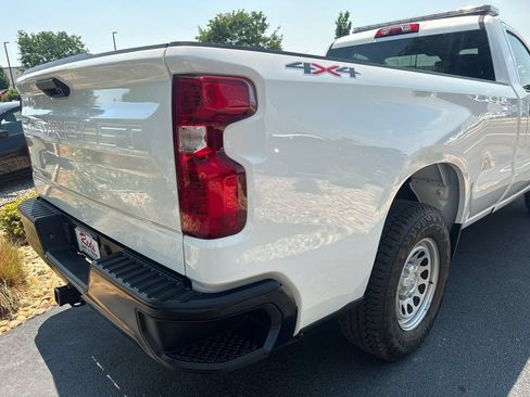 Used 2025 Chevrolet Silverado 1500 W/T w/ WT Value Package AWD/4WD image 57