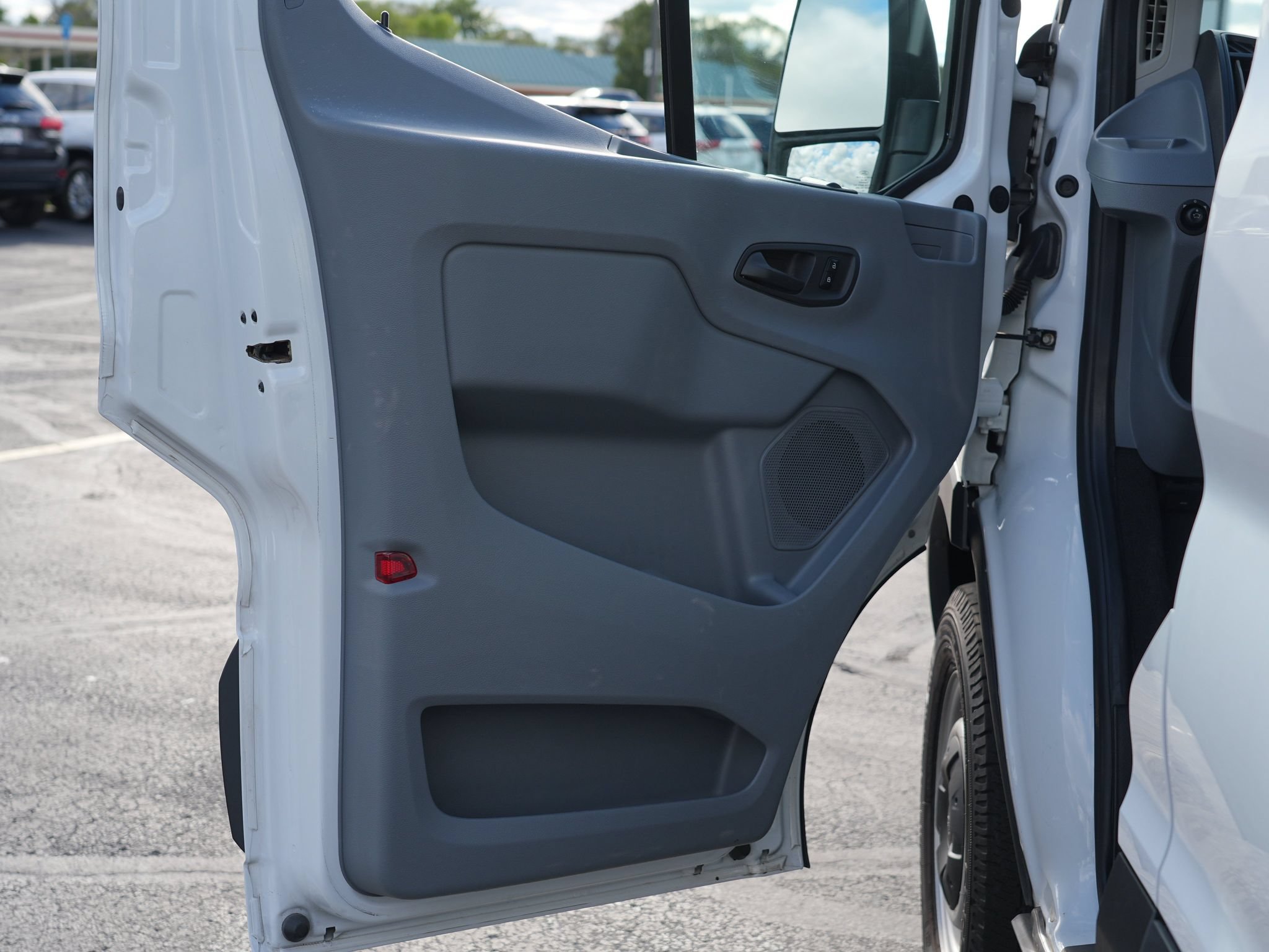 Used 2018 Ford Transit 350 XL RWD image 14