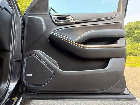 Used 2018 GMC Yukon Denali w/ Denali Ultimate Package AWD/4WD image 38