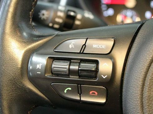 Used 2016 Kia Sorento EX image 21