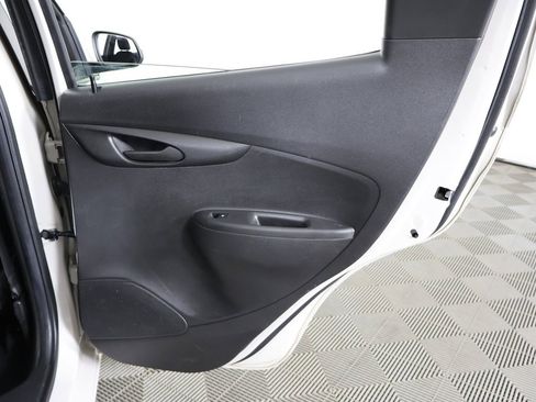 Used 2021 Chevrolet Spark LT image 21