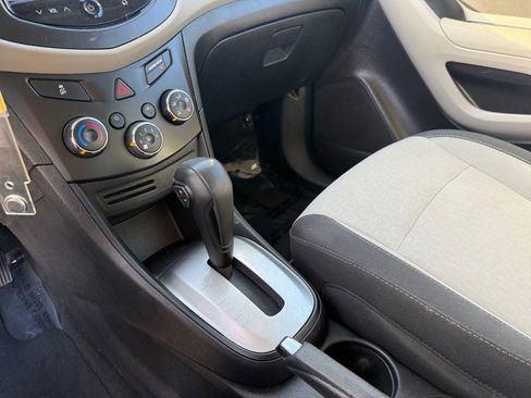 Used 2016 Chevrolet Trax LS image 13