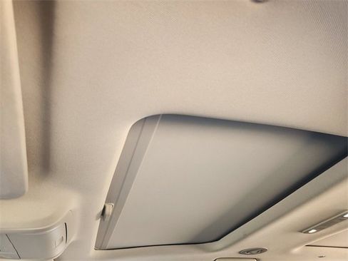 Used 2023 GMC Acadia Denali w/ Denali Ultimate Package image 26