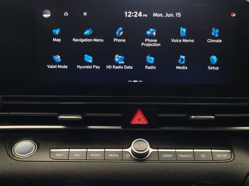 Used 2023 Hyundai Elantra SEL w/ Convenience Package FWD image 25