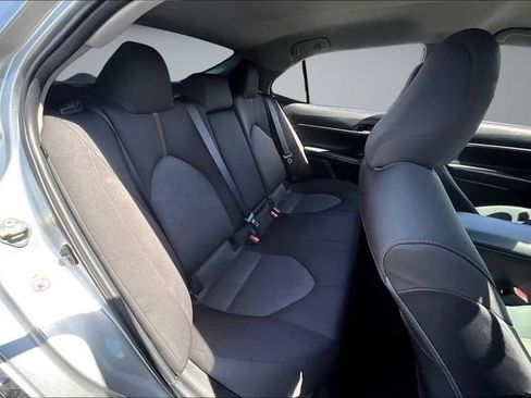 Used 2019 Toyota Camry LE image 24