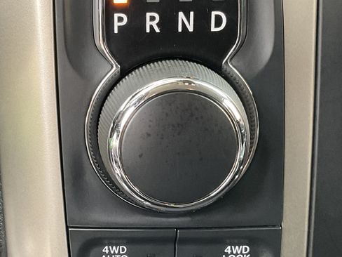 Used 2015 RAM 1500 Big Horn AWD/4WD image 34