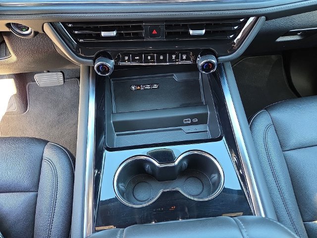 Used 2025 Chevrolet Tahoe LT AWD/4WD image 25