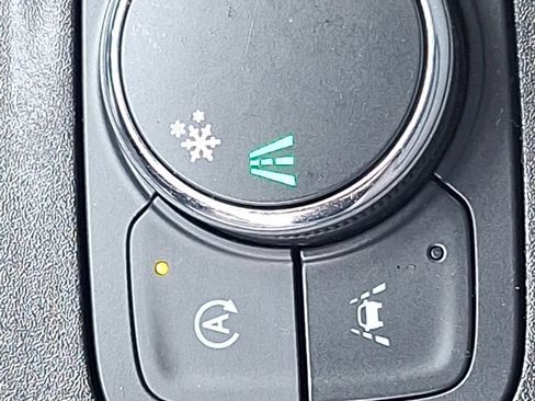 Certified 2023 Chevrolet Traverse LS image 47