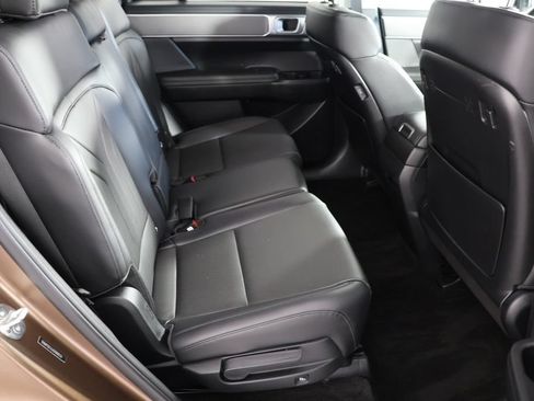 Used 2025 Hyundai Santa Fe XRT AWD/4WD image 25