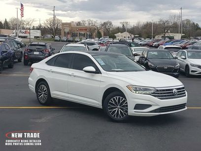 Used 2021 Volkswagen Jetta SE w/ SE Cold Weather Package