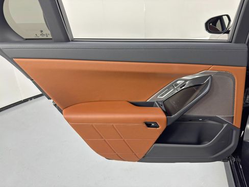 Used 2024 BMW i7 eDrive50 w/ M Sport Package image 53