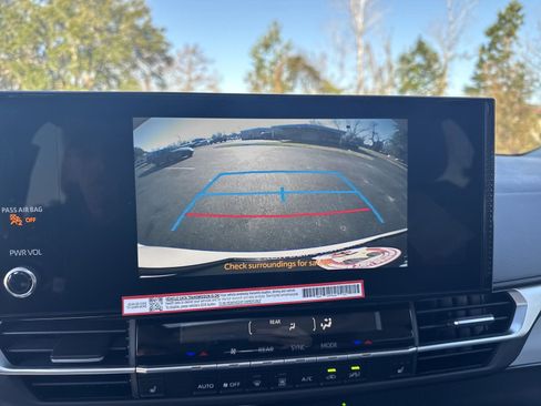 New 2025 Toyota Sienna XLE image 21