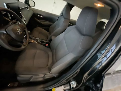 Used 2021 Toyota Corolla LE w/ Carpet Mat Package (TMS) image 11