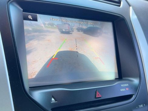 Used 2015 Ford Explorer XLT w/ Equipment Group 202A image 24