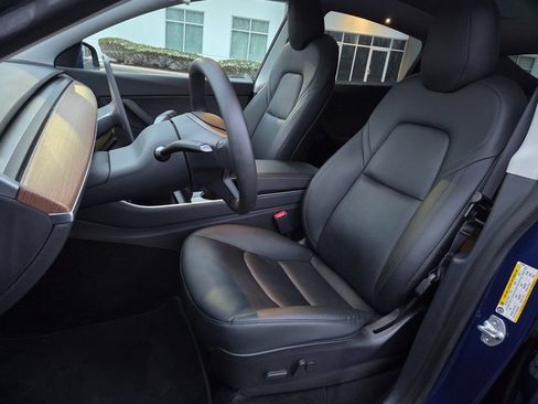 Used 2020 Tesla Model Y Long Range image 21