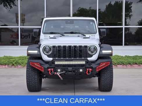 Used 2024 Jeep Gladiator Rubicon AWD/4WD image 2