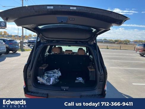 New 2025 Hyundai Santa Fe Limited image 7