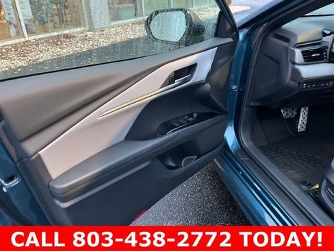 Used 2026 Toyota Camry SE w/ Convenience Package image 5