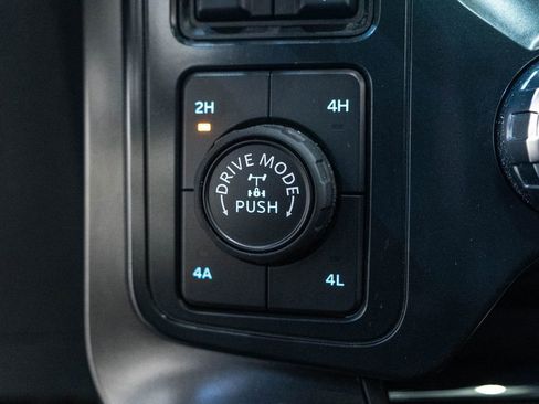 Used 2025 Ford F150 Lariat w/ Equipment Group 502A High image 29