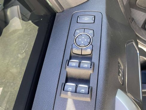 Used 2019 Ford F250 Lariat w/ Lariat Ultimate Package AWD/4WD image 18
