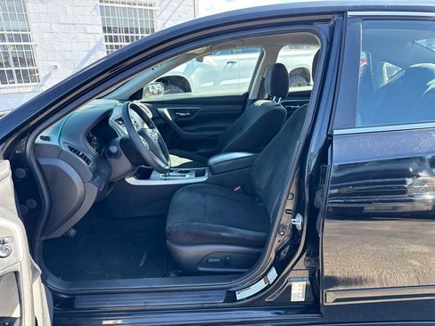 Used 2015 Nissan Altima 2.5 S w/ Special Edition Package image 10