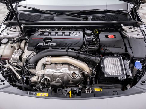 Used 2025 Mercedes-Benz CLA 35 AMG 4MATIC image 34