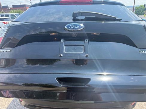 Used 2017 Ford Escape Titanium AWD/4WD image 41
