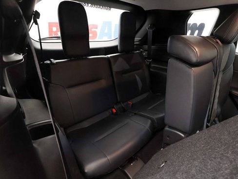 Used 2024 Mitsubishi Outlander FWD image 31