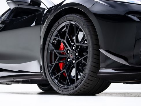 Used 2026 Chevrolet Corvette ZR1 w/ ZR1 Carbon Fiber Aero Package image 46