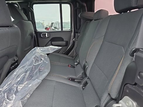 New 2026 Jeep Gladiator Sport image 16