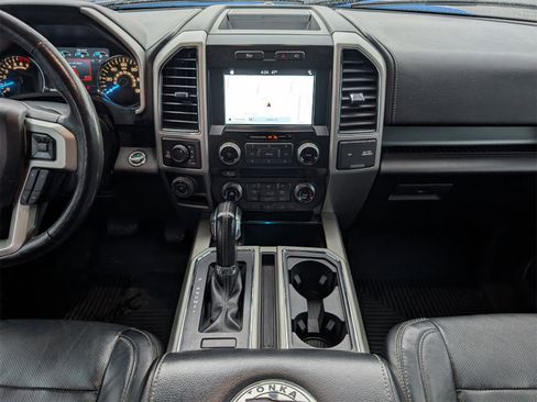 Used 2017 Ford F150 Lariat w/ Equipment Group 502A Luxury image 7