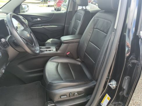 Used 2018 Chevrolet Equinox Premier FWD image 11