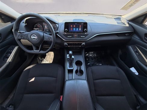 Used 2023 Nissan Altima 2.5 S image 12