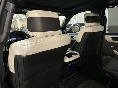 Used 2024 Toyota Sequoia Capstone image 20