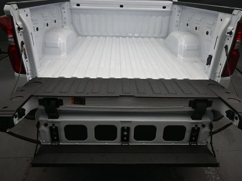 New 2026 Chevrolet Silverado 1500 LTZ AWD/4WD image 11