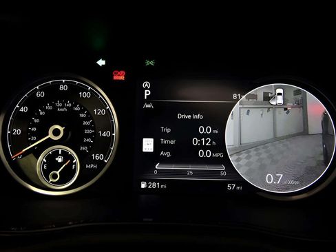 Used 2025 Genesis GV70 3.5T Sport w/ Sport Advanced Package AWD/4WD image 31