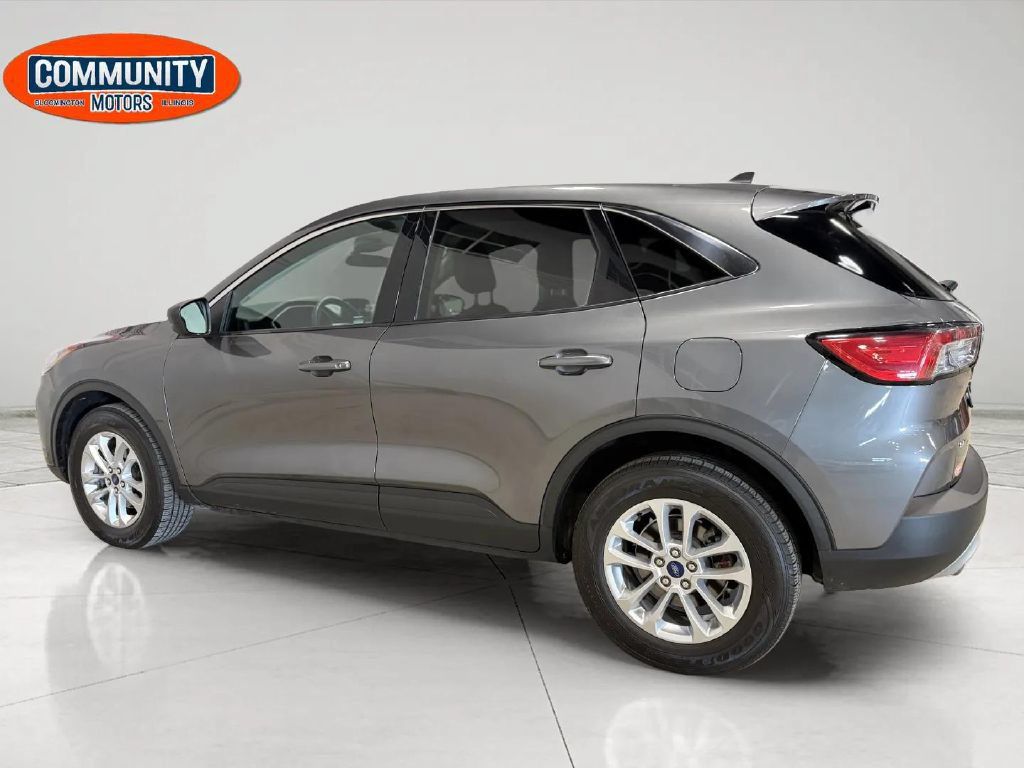 Used 2022 Ford Escape SE w/ Convenience Package AWD/4WD image 4